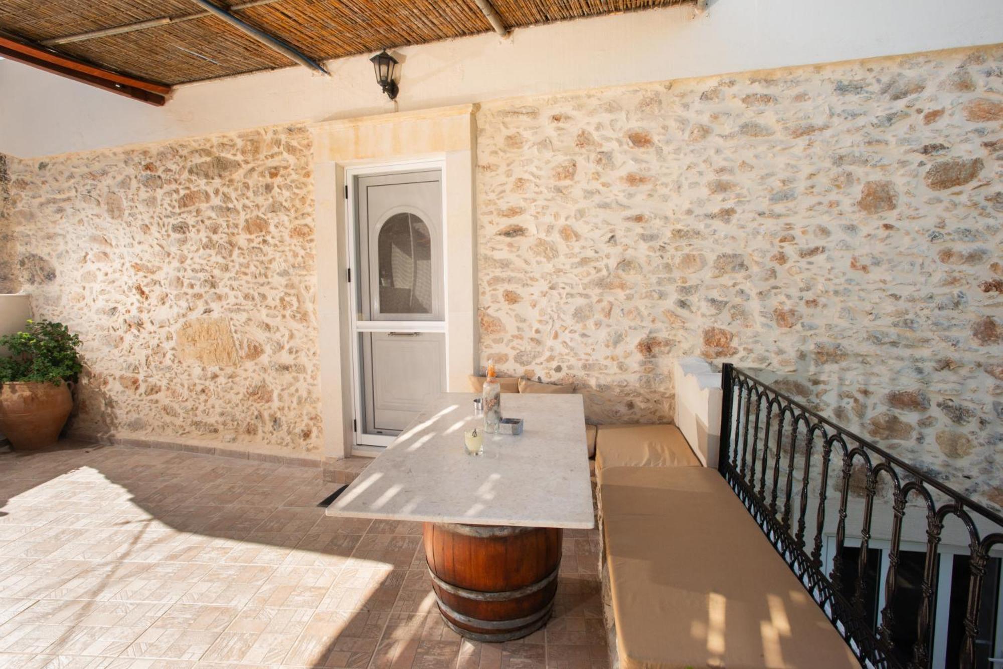 Eirini'S Traditional House Listaros Exterior photo